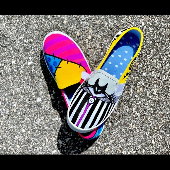 Nightmare before Christmas hand painted shoes - Picture 2 of 2